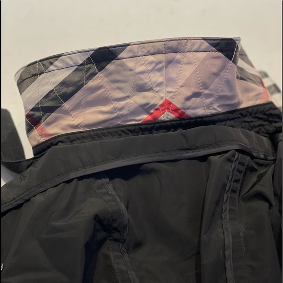 Burberry Packable Trench Coat 3824736 / Belt is missing - Picture 4 of 6